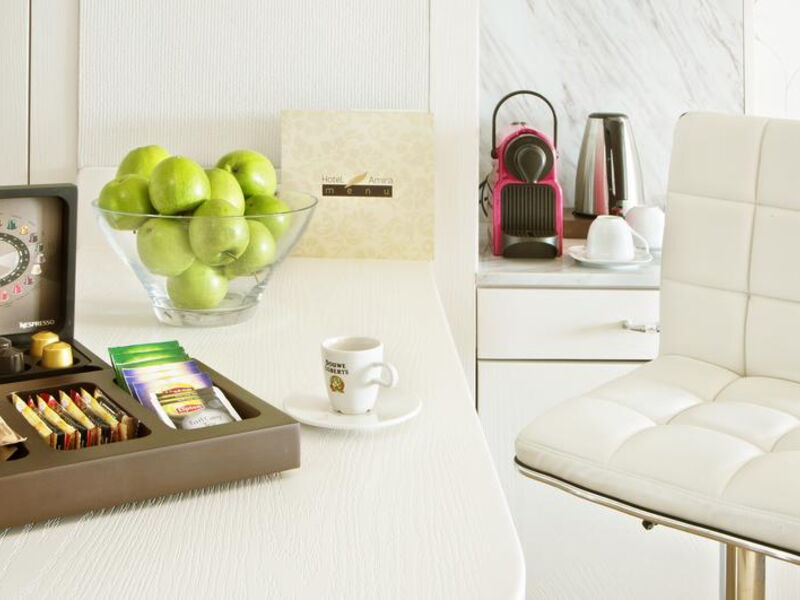 Amira Hotel 240244