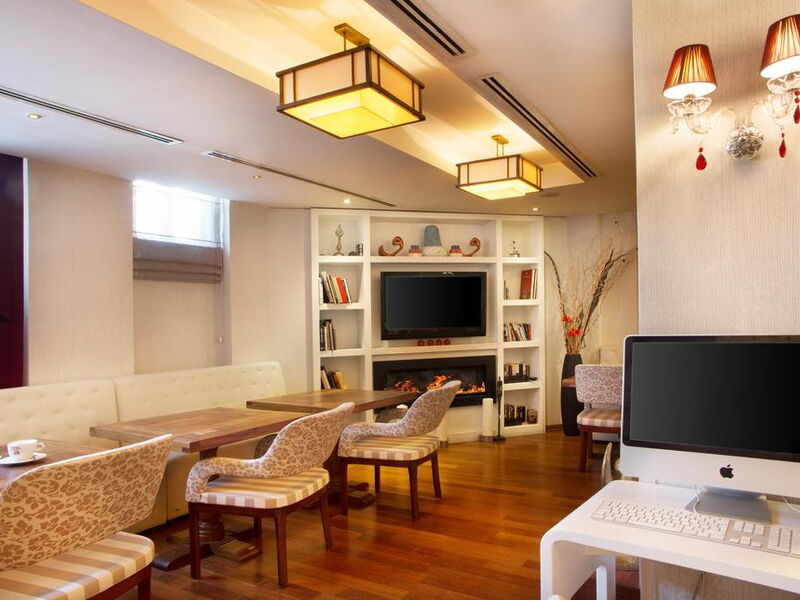 Amira Hotel 240251