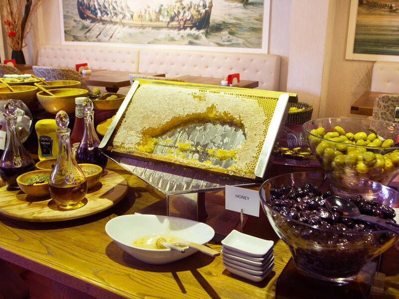 Amira Hotel 240257