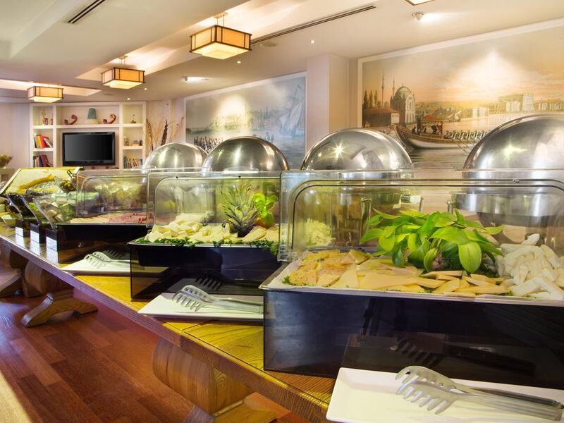 Amira Hotel 240260
