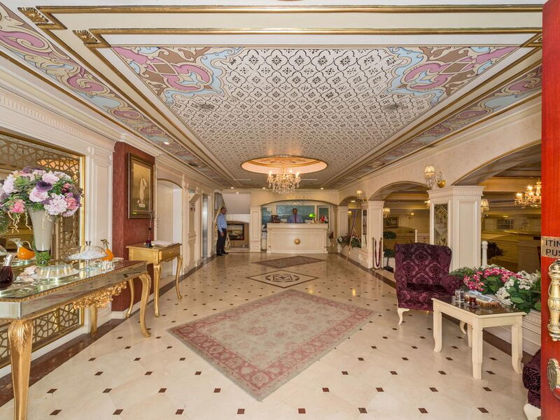 Amiral Palace Hotel 182519