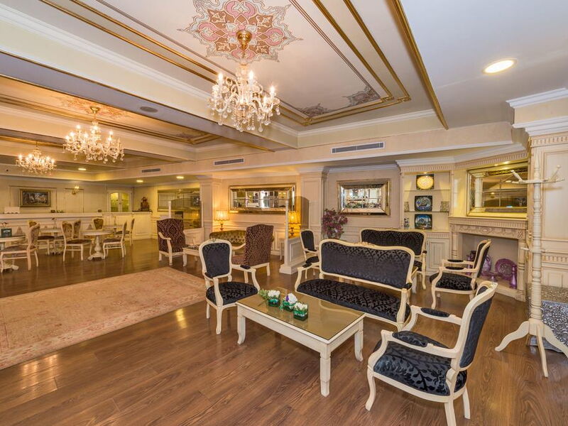 Amiral Palace Hotel 182520