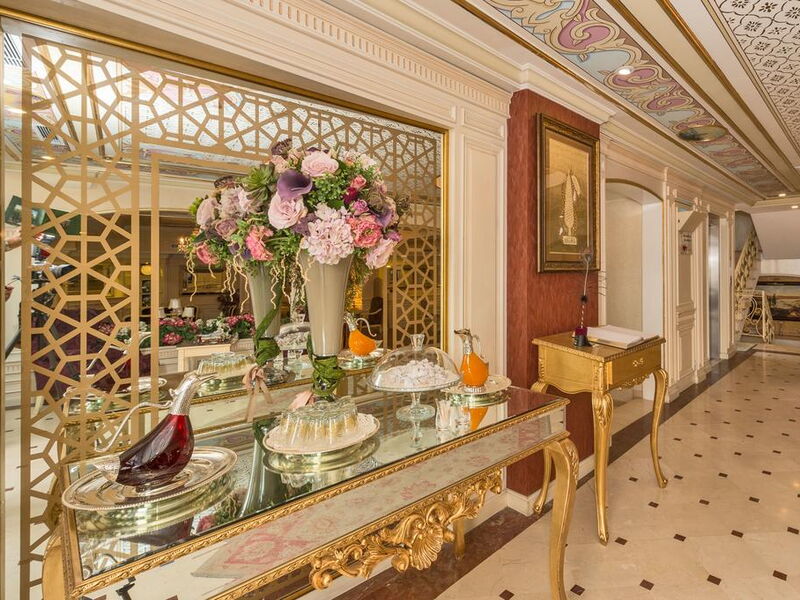 Amiral Palace Hotel 182521