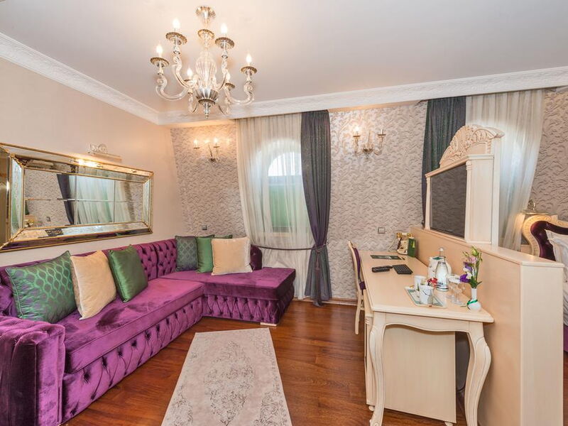 Amiral Palace Hotel 182524