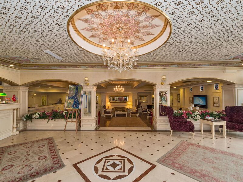 Amiral Palace Hotel 182527