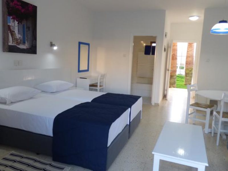 Amore Hotel Apartments 80716