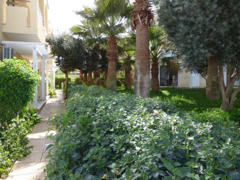 Amore Hotel Apartments 80743