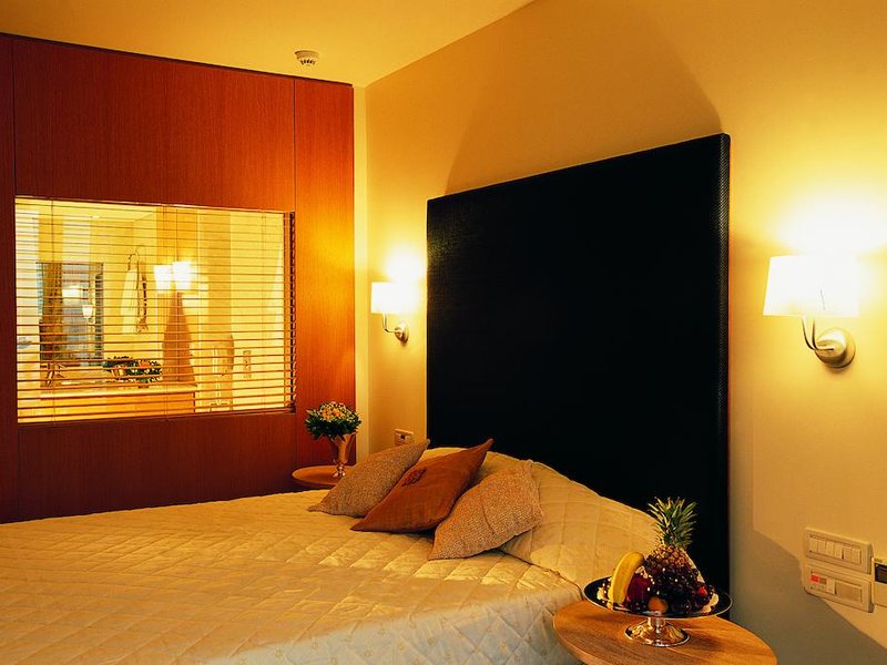 Amphitryon Hotel 256766