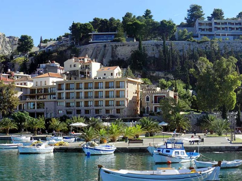 Amphitryon Hotel 256779