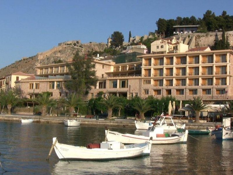 Amphitryon Hotel 256780