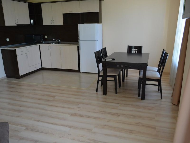 Amphora Palace  163507