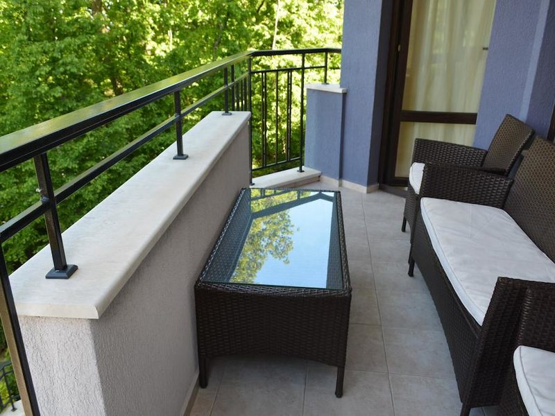 Amphora Palace  163509