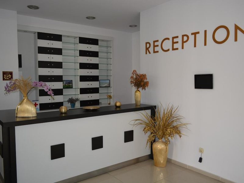 Amphora Palace  163510