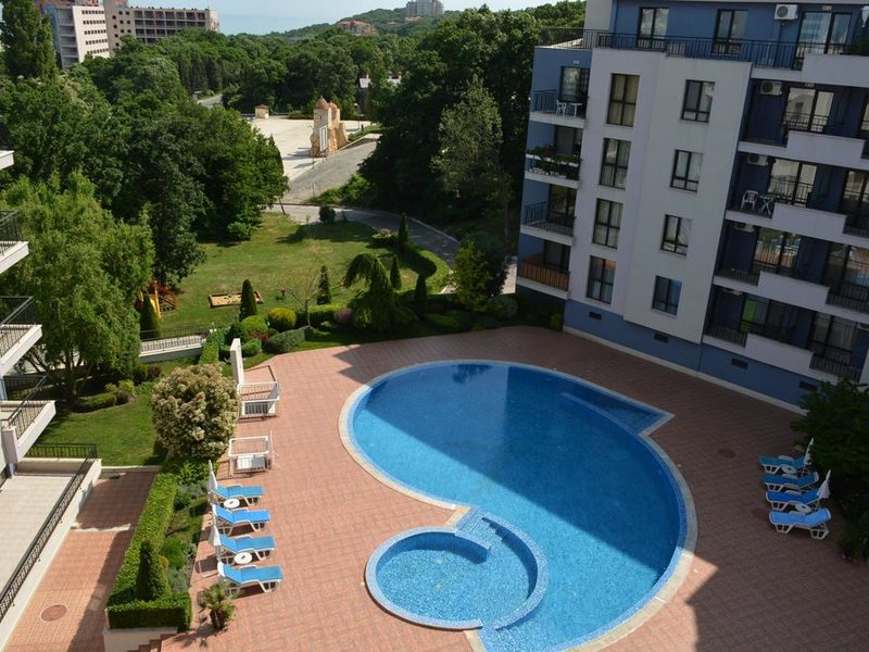 Amphora Palace  163519