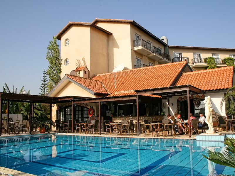 Anais Bay Hotel & Apts 99806