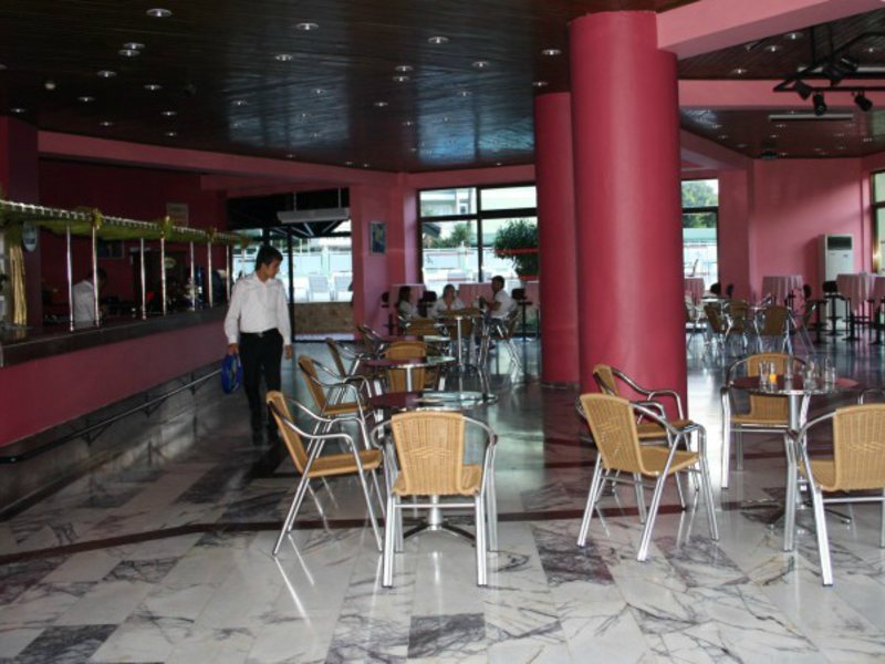 Ananas Hotel  158037