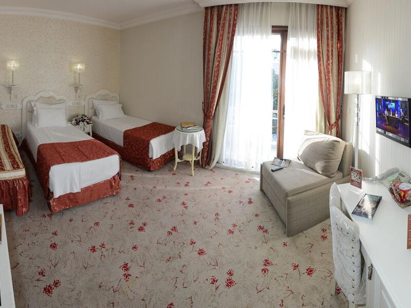 And Hotel  240272