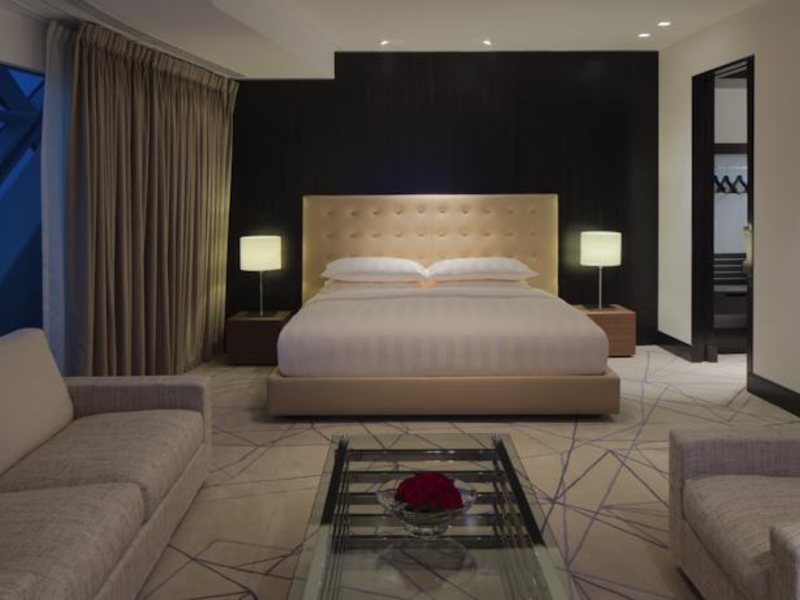 Andaz Capital Gate Abu Dhabi (ех 132544