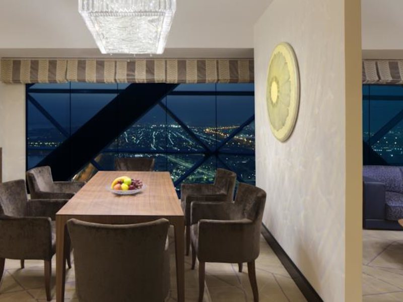 Andaz Capital Gate Abu Dhabi (ех 132548