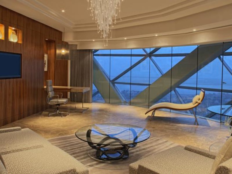 Andaz Capital Gate Abu Dhabi (ех 132553