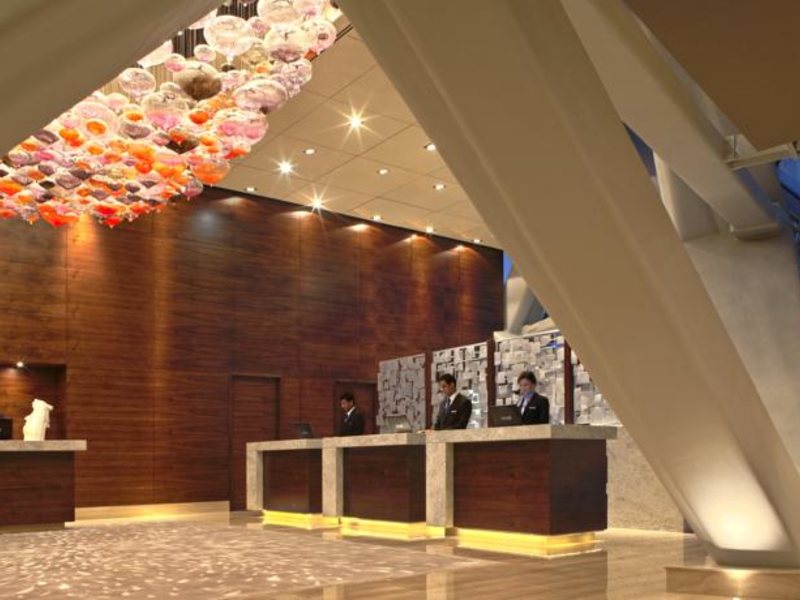 Andaz Capital Gate Abu Dhabi (ех 132560