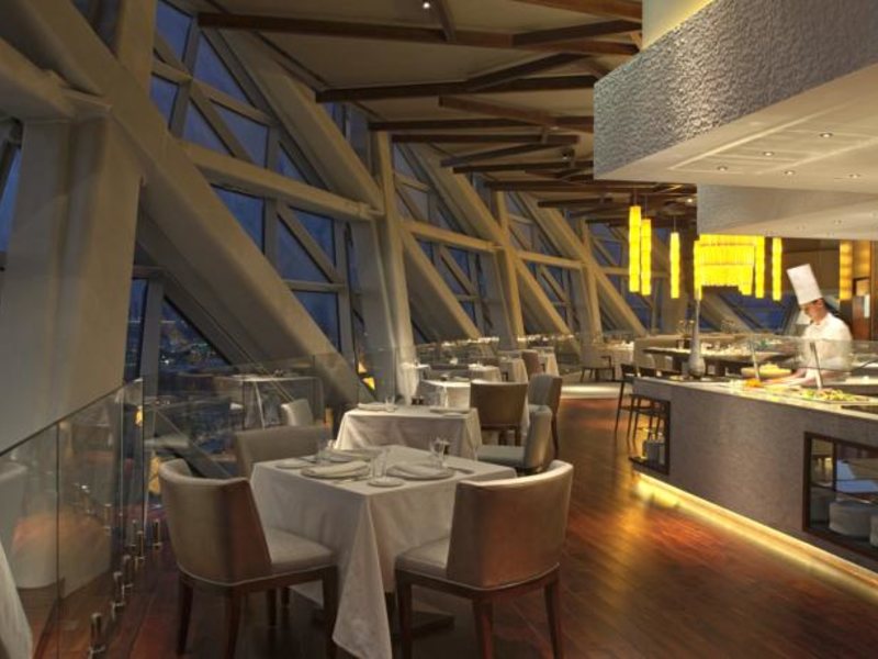 Andaz Capital Gate Abu Dhabi (ех 132564