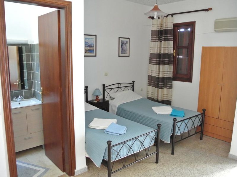 Andreas Studios 282980