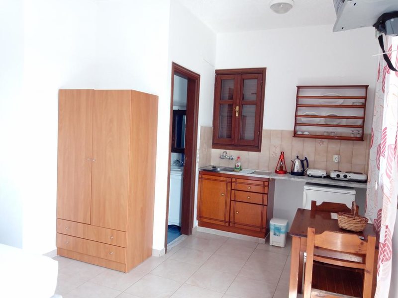 Andreas Studios 282984