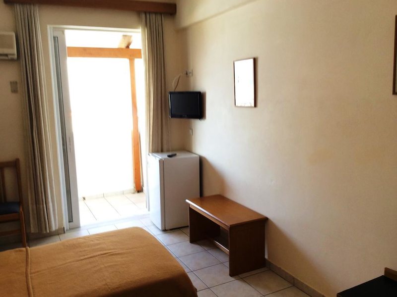 Andreolas Beach Hotel 305462