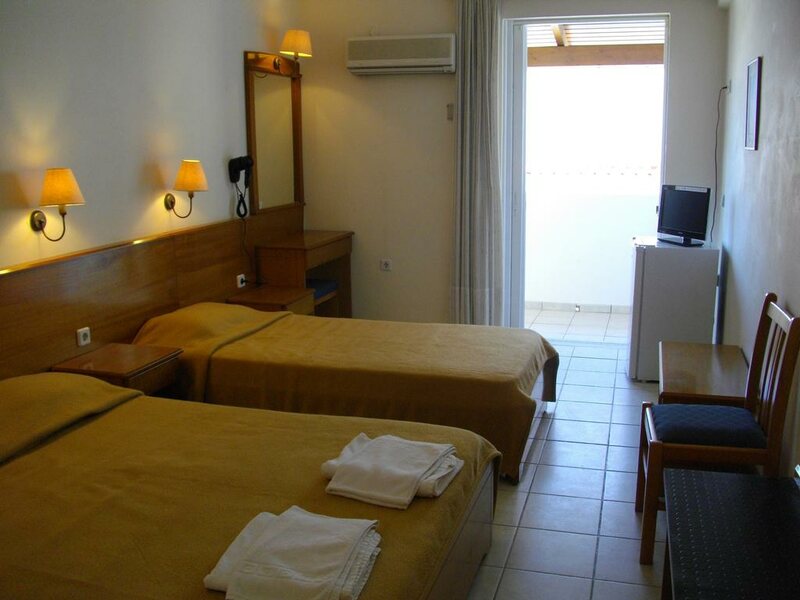 Andreolas Beach Hotel 305472