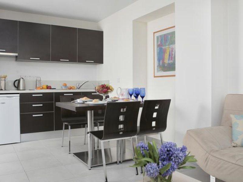 Anemi Hotel Aparts 88117