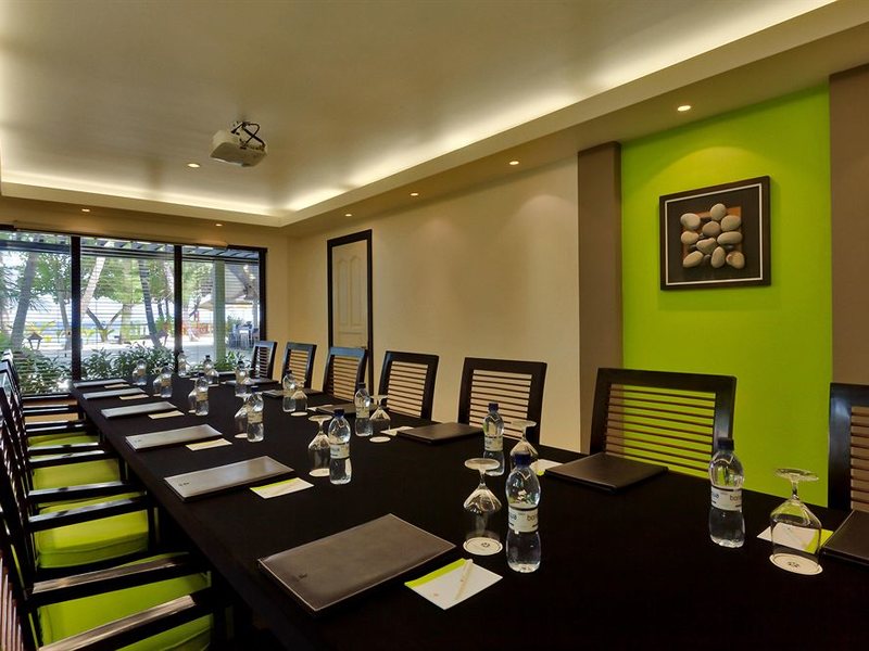 Angsana Ihuru 133674