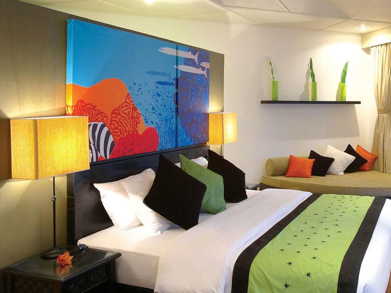 Angsana Velavaru 133708