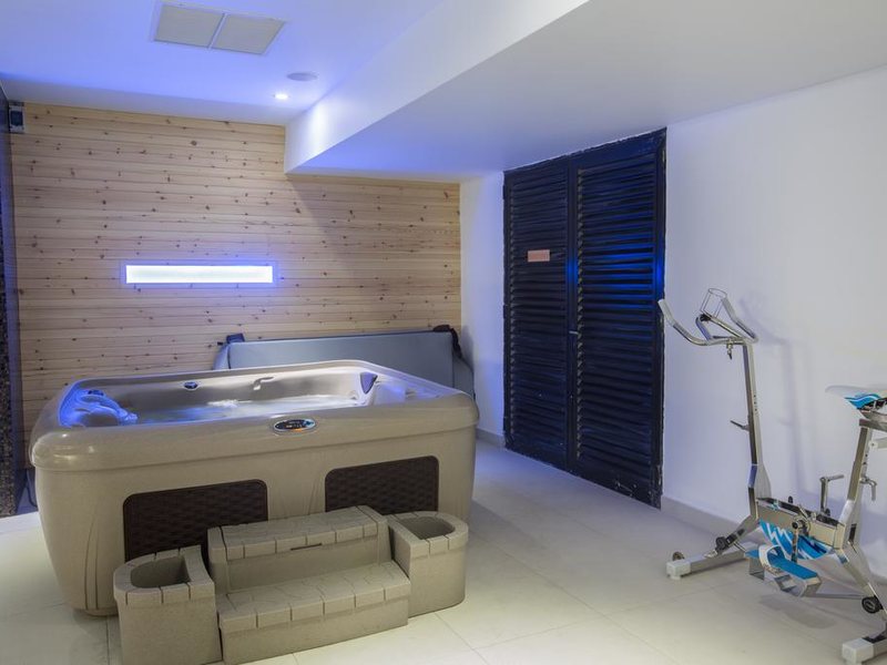 Anmaria Beach Hotel  272465