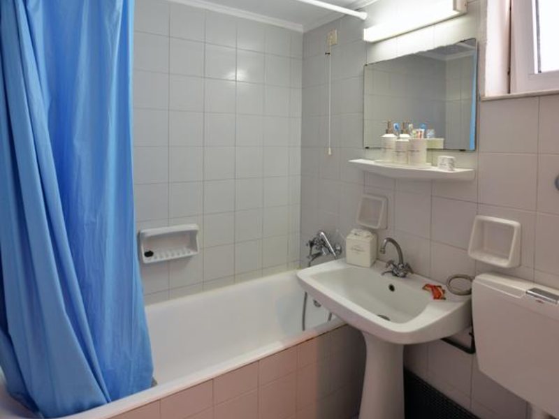 Anna Apartments 245642