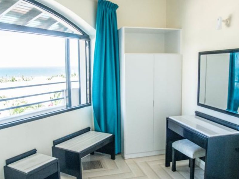 Anna Maria Village  77537