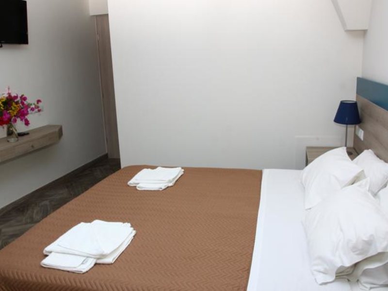 Anna Maria Village  77550