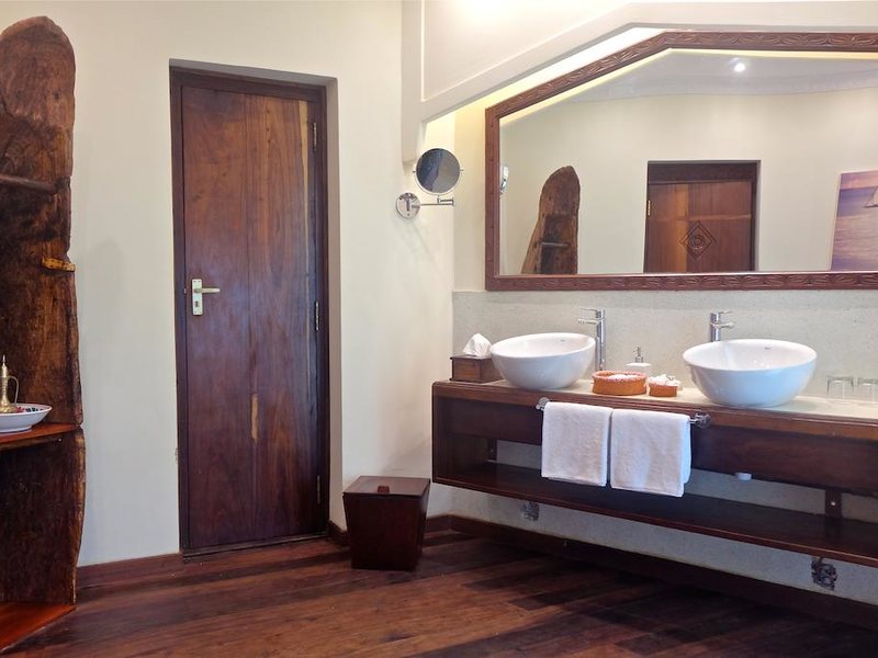 Anna of Zanzibar 228802