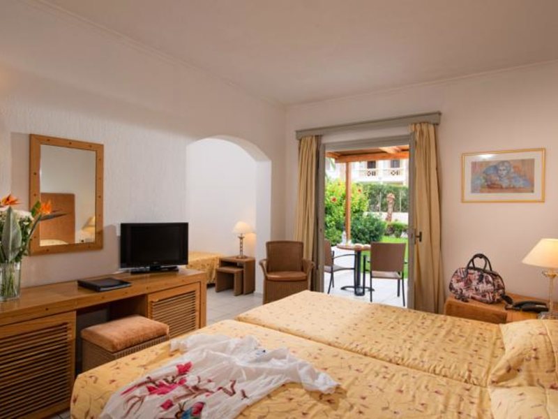 Annabelle Beach Resort  (ex 87163