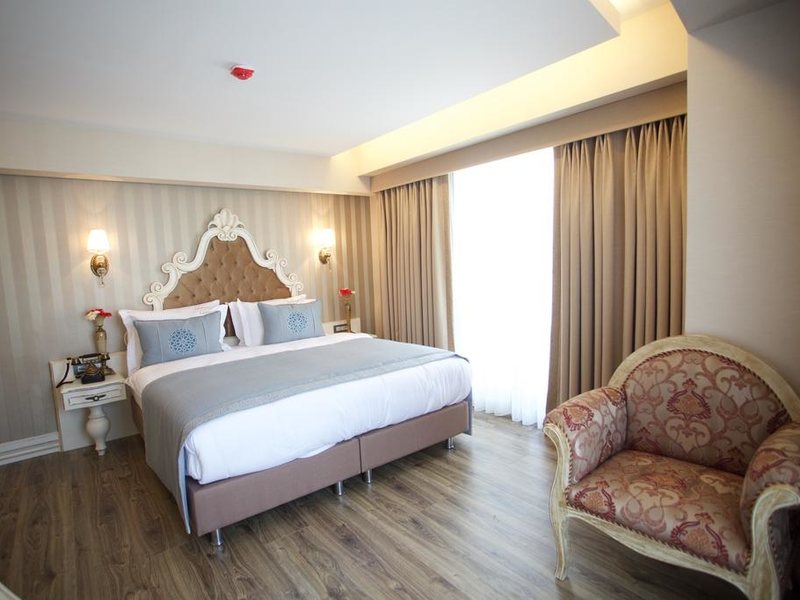 Anthemis Hotel 271018