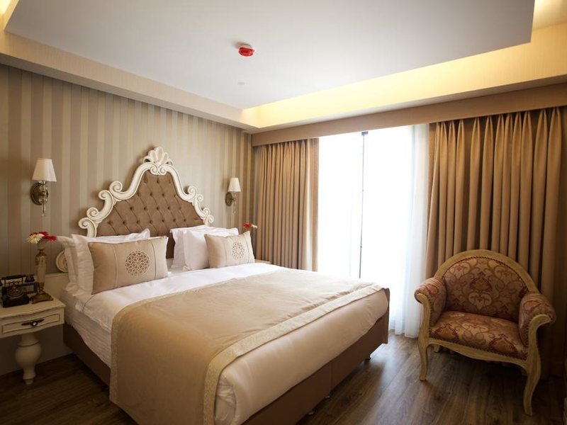 Anthemis Hotel 271019