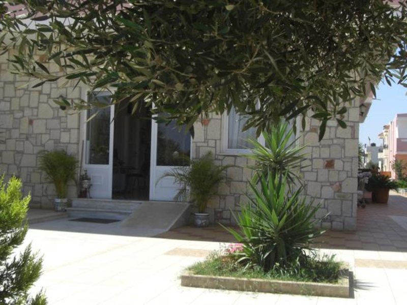 Anthoula Village Hotel 98120