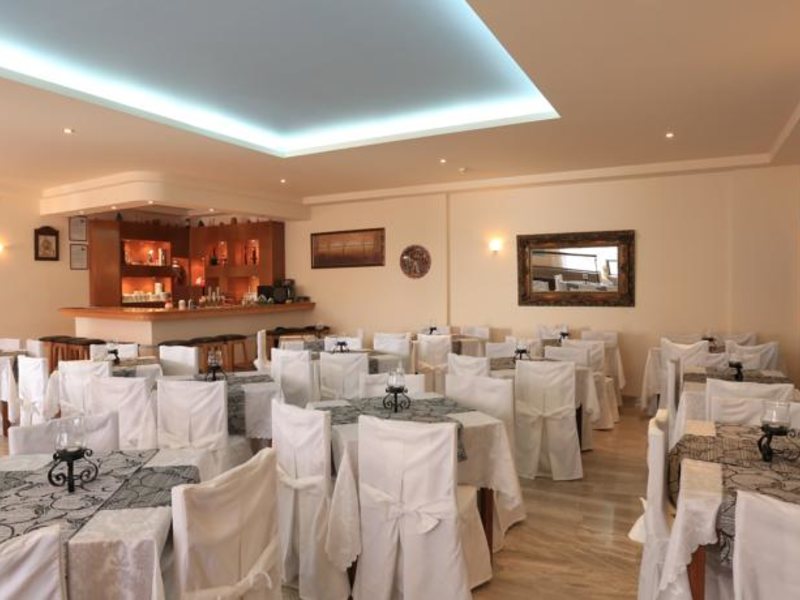 Anthoula Village Hotel 98135