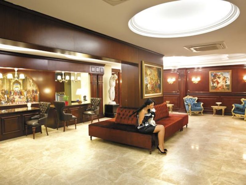 Antique Roman Palace 62637