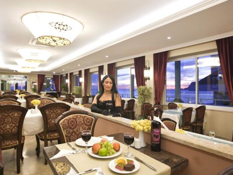 Antique Roman Palace 62640