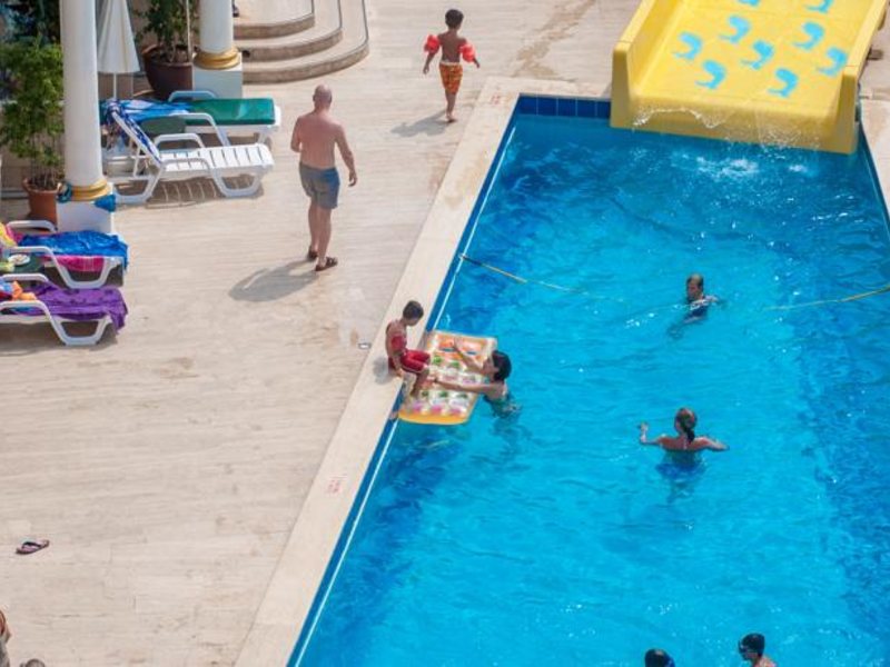 Antique Roman Palace 62658