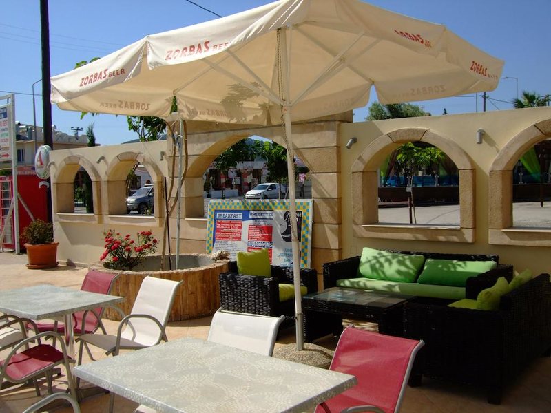 Antonios Hotel 245704