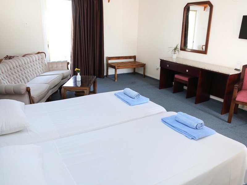 Antonis G Hotel 204507