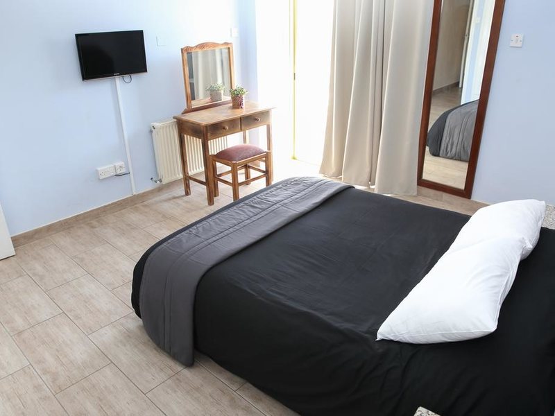 Antonis G Hotel 204517