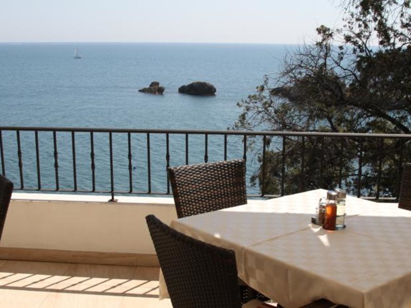 Apartments Eneida 69319